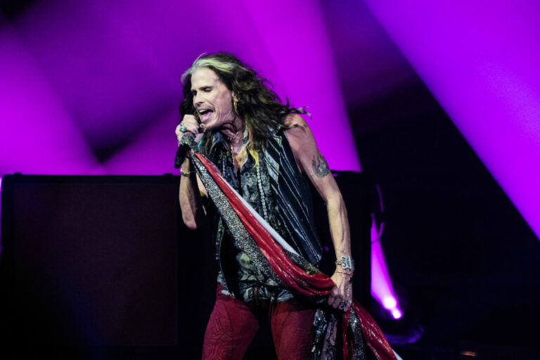 Aerosmith Postpones September Tour Dates Due To Steven Tyler Vocal Cord Damage