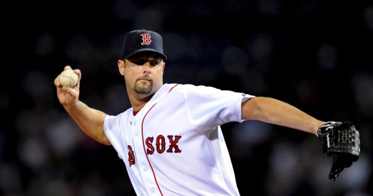 Former teammates, Hollywood stars and more honor former Red Sox pitcher dead at 57