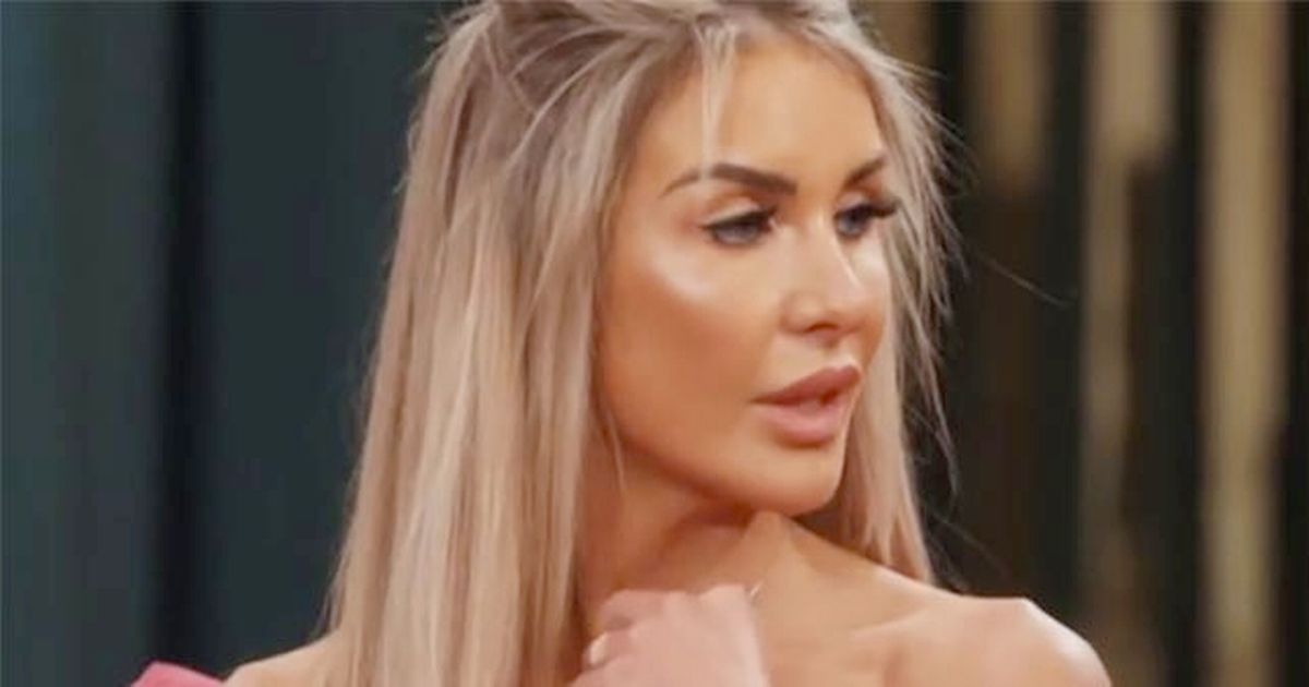 MAFS UK first look sees Peggy swipe at co-star as new couple joins dinner party